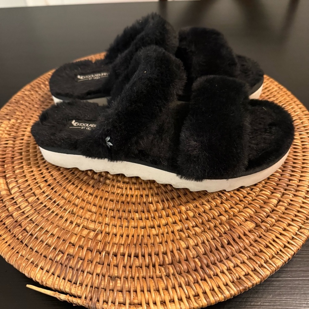 Koolaburra Black Fuzzy Slide Slippers with White Sole